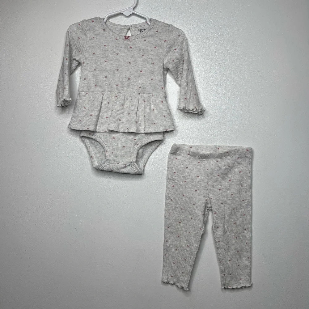 Carter’s 12M Gray Heart Print Waffle Knit Peplum Bodysuit & Leggings Set